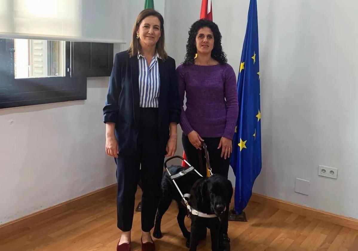 Zoltan, el primer perro guía de Coria