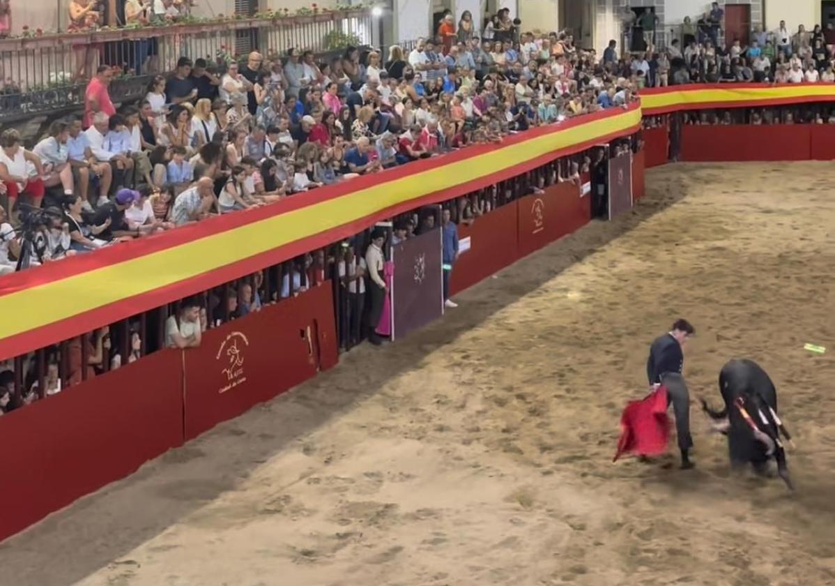 Triunfo de Juan José Rodríguez en la final del IV Desafío de Escuelas Taurinas de Coria
