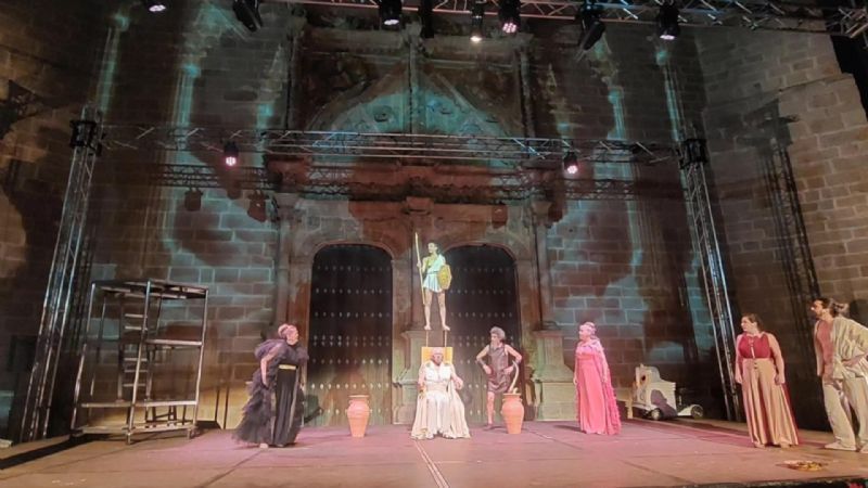 Gran afluencia de público en el X Festival Internacional de Teatro «Coria Siéntela»