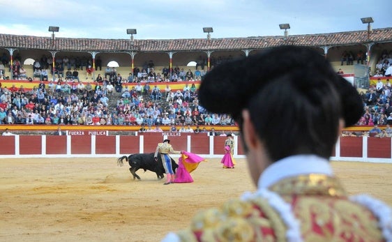 Grupo Ceber Tauro regala 1.000 entradas para la novillada del Martes Mayor en Plasencia