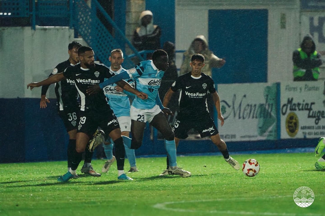 El CD Coria cae en casa ante el Elche CF (0-3)