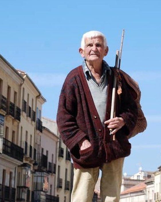 Fallece Conrado Abad, «el último maletilla», a los 98 años