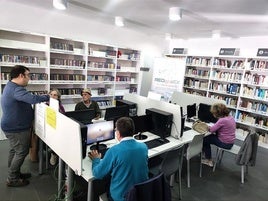 Curso en la Biblioteca de Coria.