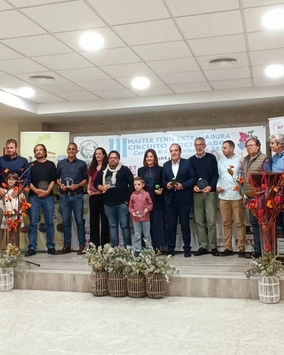Éxito en la Cena de Gala y Entrega de Premios del III Máster de Tenis Circuito de Aficionados en Coria
