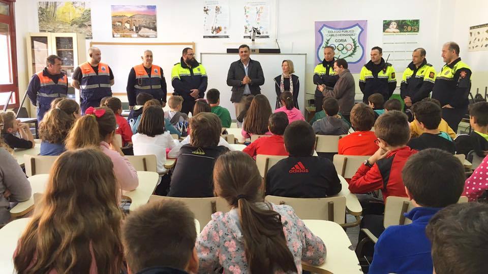 Escolares durante la charla