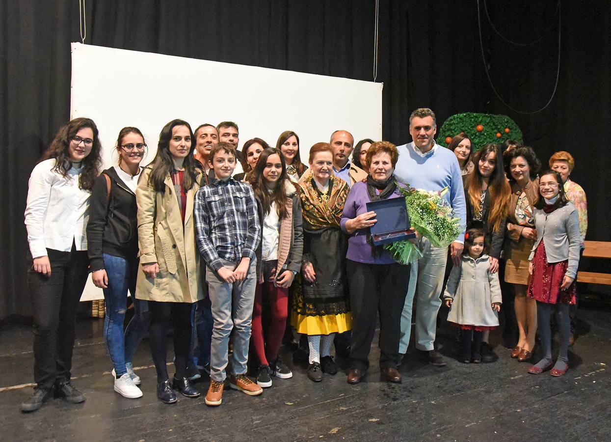 La homenajeada con sus familiares