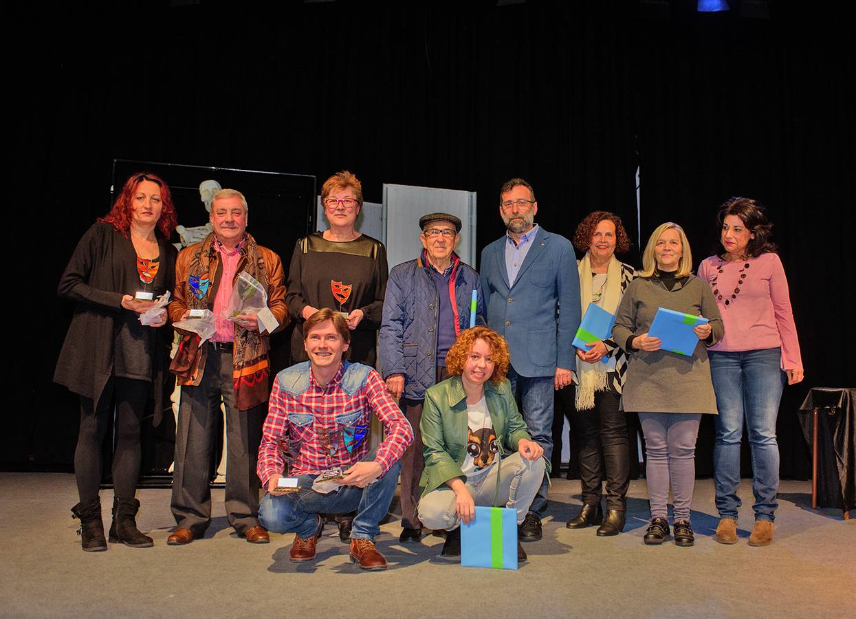 Foto de familia de los premiados