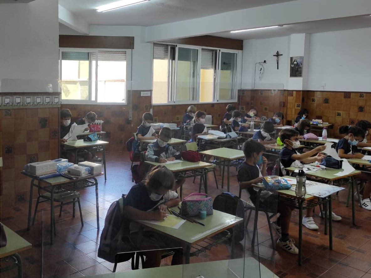 Aula del colegio Sagrado Corazón en el primer día de colegio.