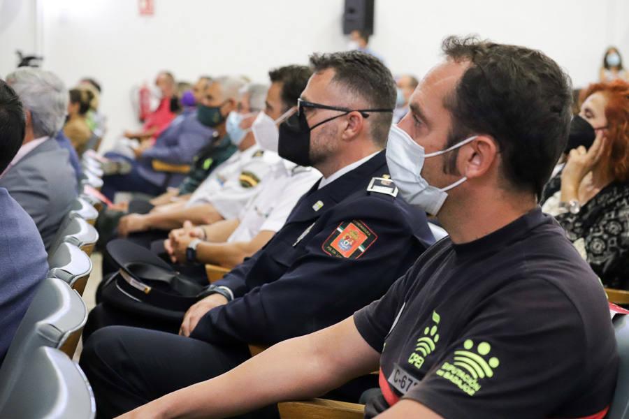 Alrededor de 230 personas han participado en este primer acto.