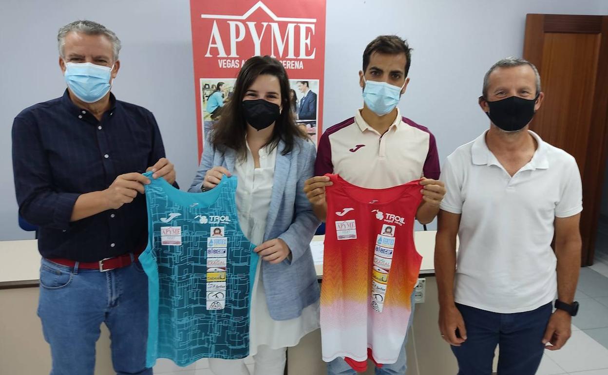Presentación de la campaña de apoyo a Iván Pajuelo en la sede de Apyme. 