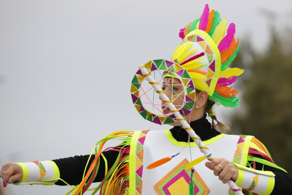 El mensaje de 'No a la guerra' estuvo presente en muchas de las comparsas. 