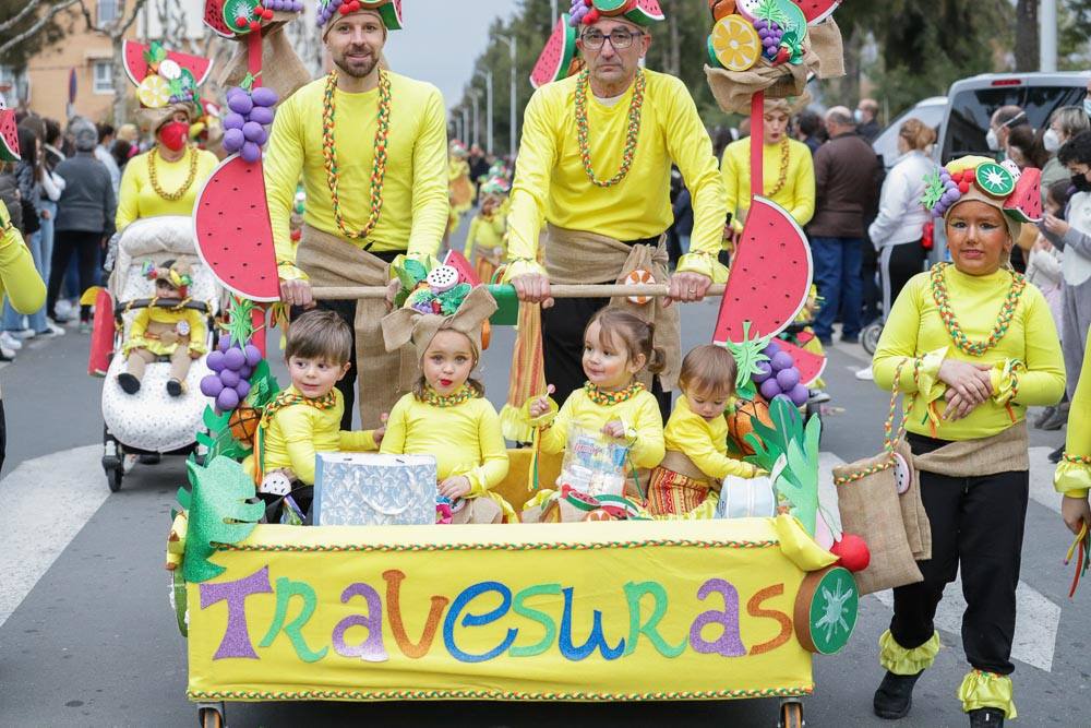 El mensaje de 'No a la guerra' estuvo presente en muchas de las comparsas. 