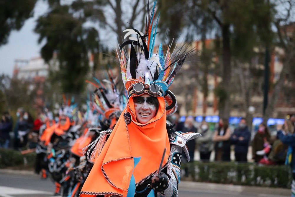 El mensaje de 'No a la guerra' estuvo presente en muchas de las comparsas. 