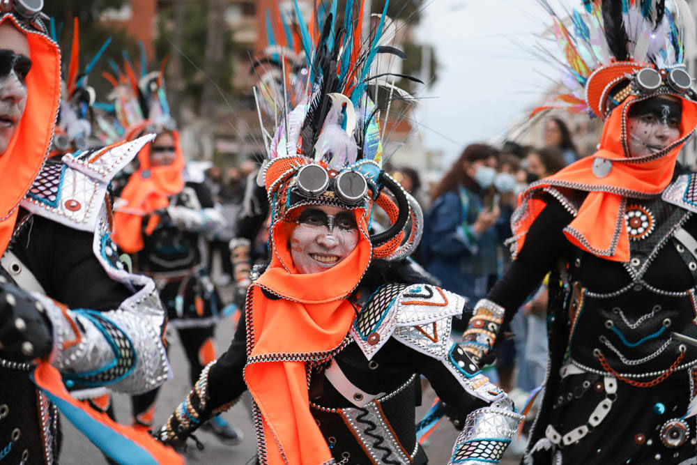 El mensaje de 'No a la guerra' estuvo presente en muchas de las comparsas. 