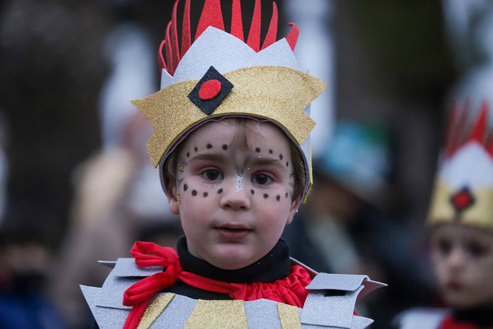 El mensaje de 'No a la guerra' estuvo presente en muchas de las comparsas. 