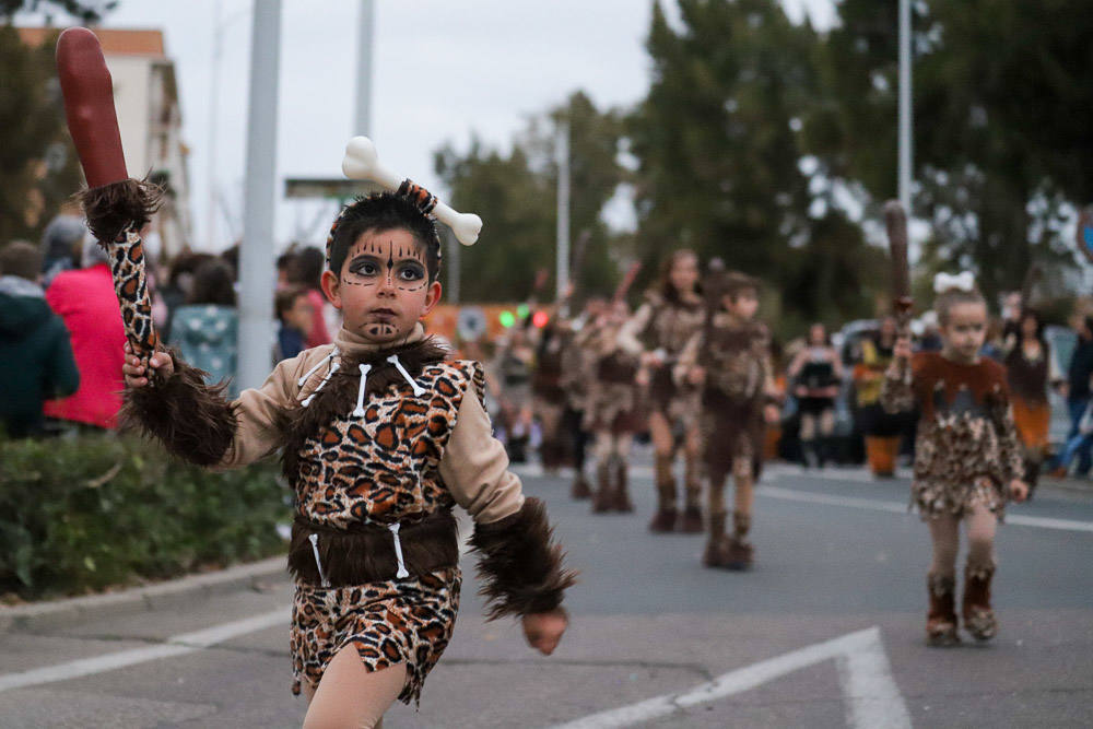El mensaje de 'No a la guerra' estuvo presente en muchas de las comparsas. 