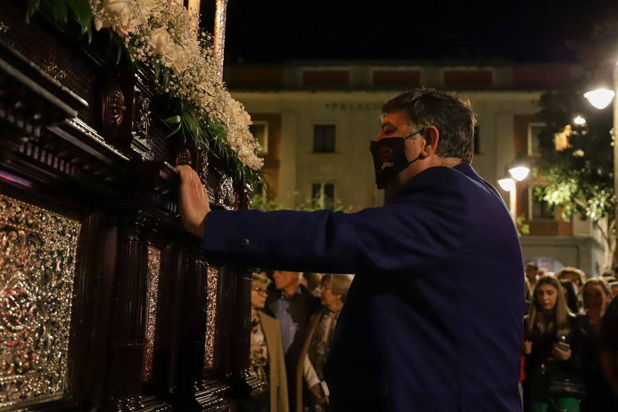 Emotiva procesión en la noche del Jueves Santo.