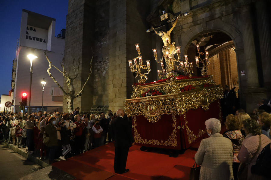 Emotiva procesión en la noche del Jueves Santo.