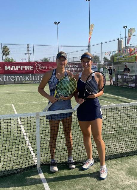 Imagen - Karola Bejanaru y Valentina Ryser