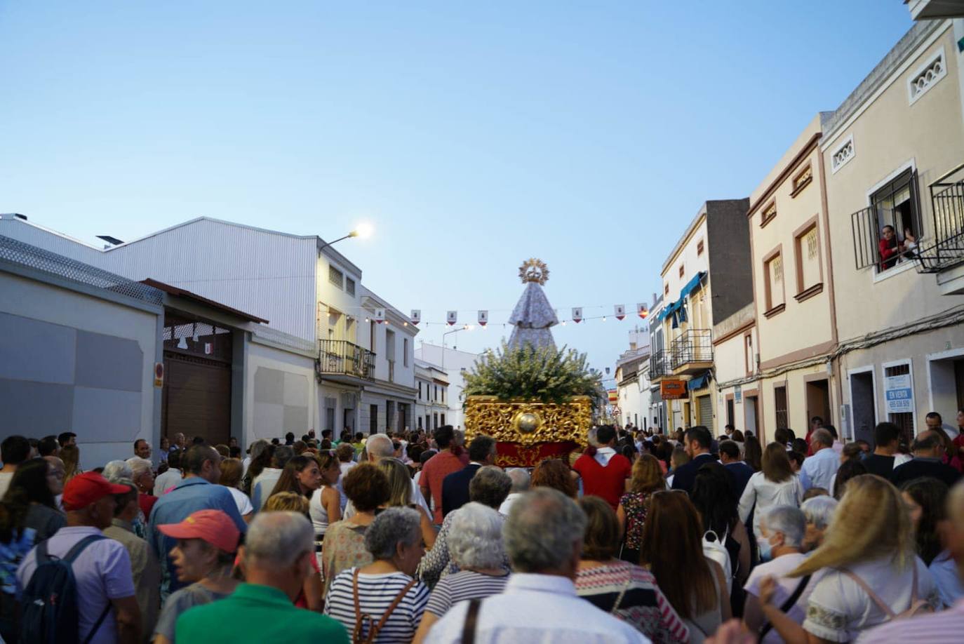 Recibimiento a la Virgen de las Cruces en Don Benito. 