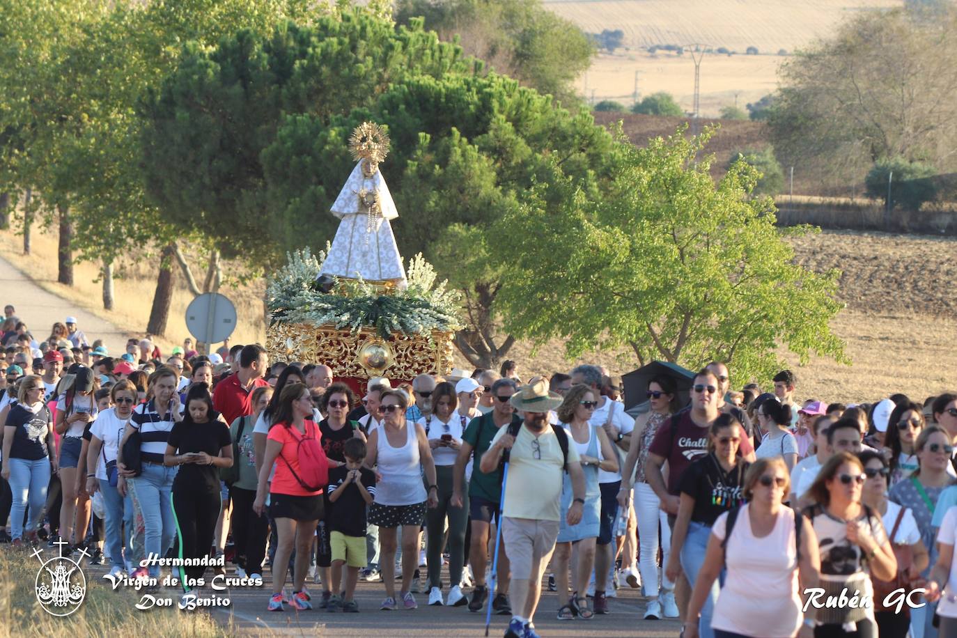 Recibimiento a la Virgen de las Cruces en Don Benito. 
