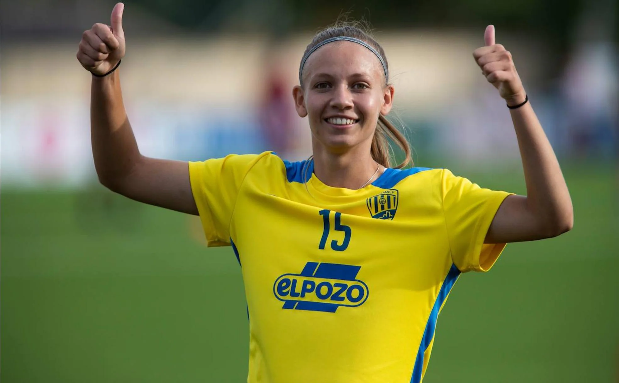 La futbolista dombenitense Raquel Morcillo juega en el Alhama ElPozo. 