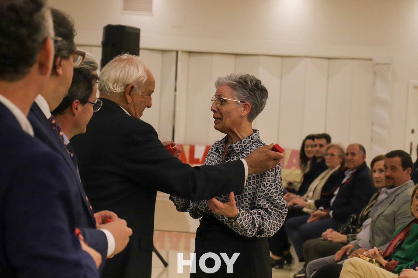 Los protagonistas fueron los donantes de sangre que recibieron distinciones por sus numerosas aportaciones. 