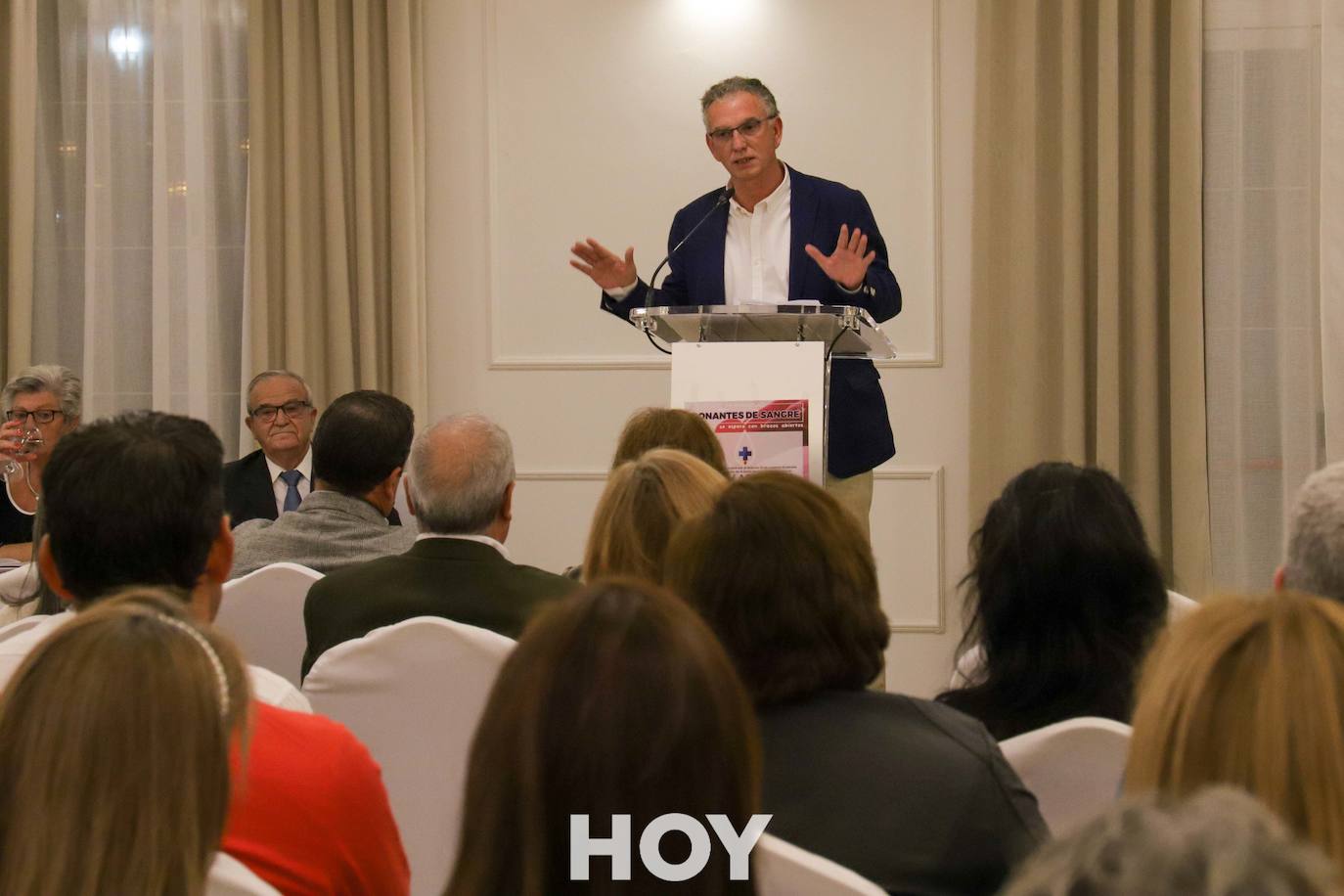 Los protagonistas fueron los donantes de sangre que recibieron distinciones por sus numerosas aportaciones. 