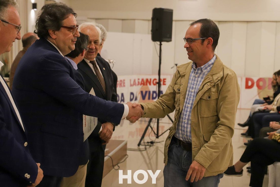 Los protagonistas fueron los donantes de sangre que recibieron distinciones por sus numerosas aportaciones. 