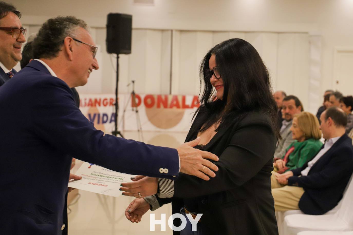 Los protagonistas fueron los donantes de sangre que recibieron distinciones por sus numerosas aportaciones.