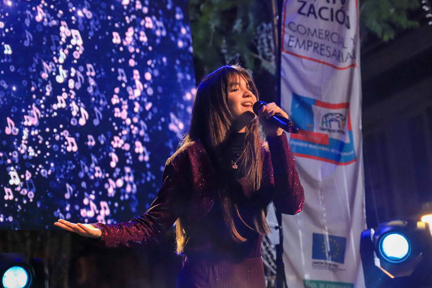 Carlos Sobera enciende la Navidad en Don Benito. 
