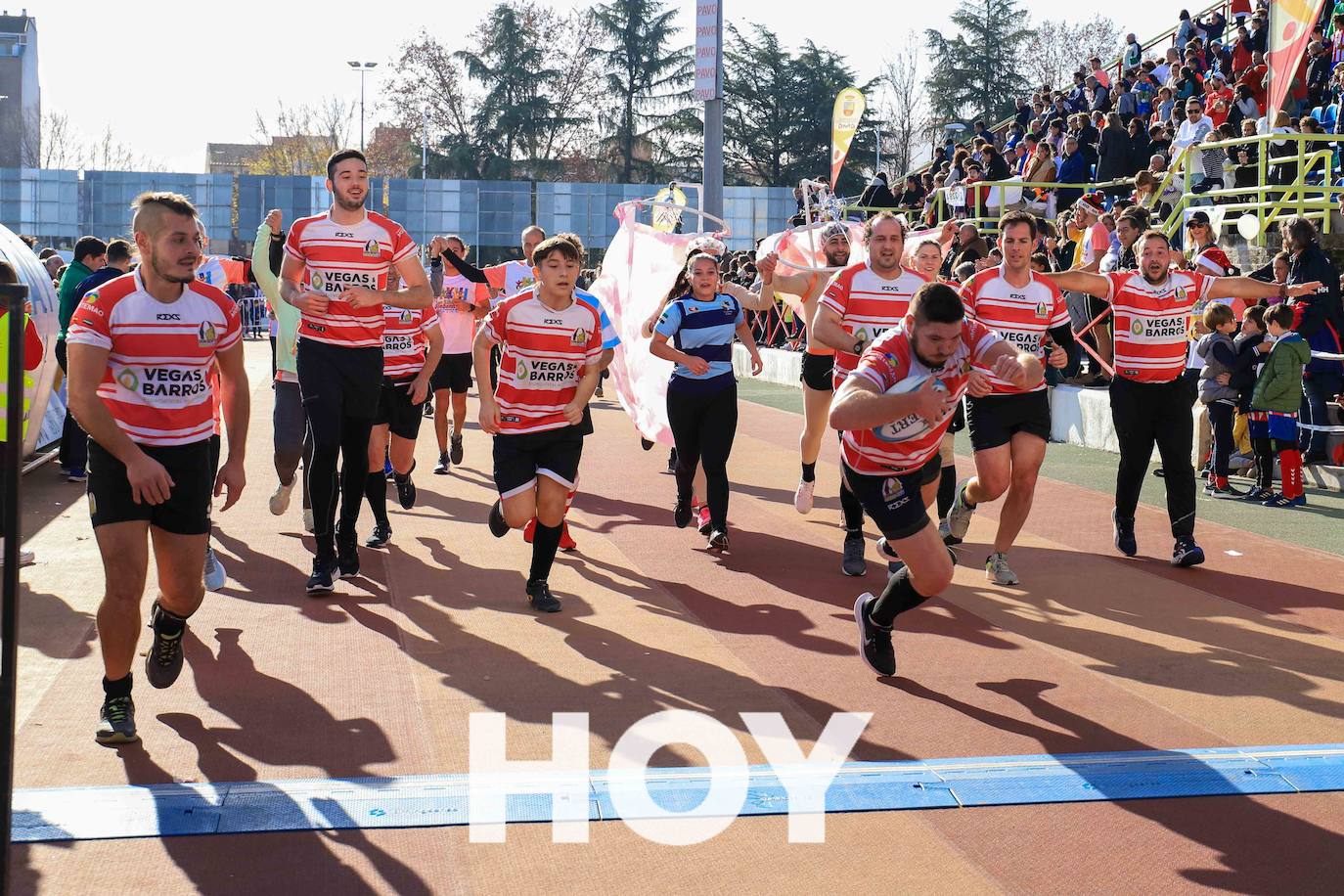 En la prueba no faltaron disfraces y diversión. 