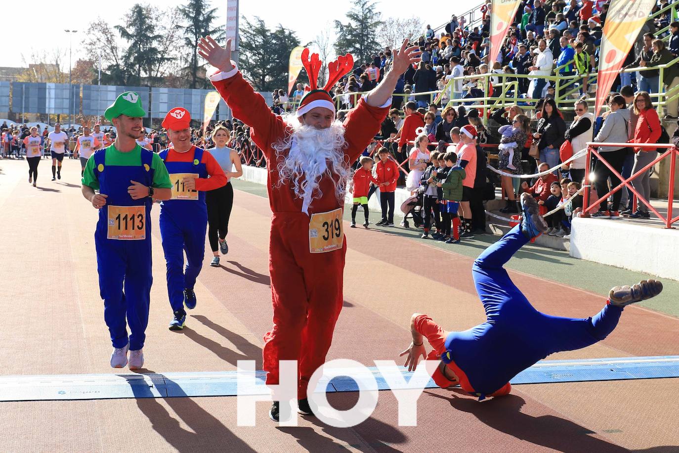 En la prueba no faltaron disfraces y diversión. 