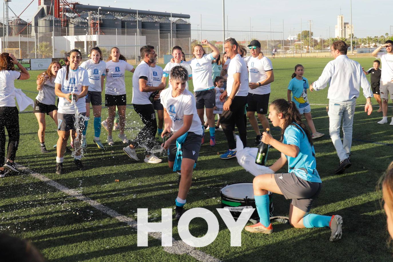 El Féminas Don Benito logra un merecido ascenso a Primera Nacional