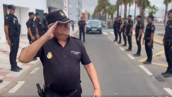 Emotivo homenaje de la Policía Nacional a Pedro Doncel