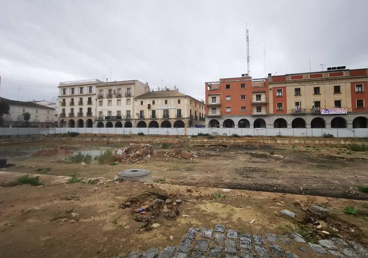 «La clave está en el programa de Siempre Don Benito para cambiar la fuente y poner árboles»