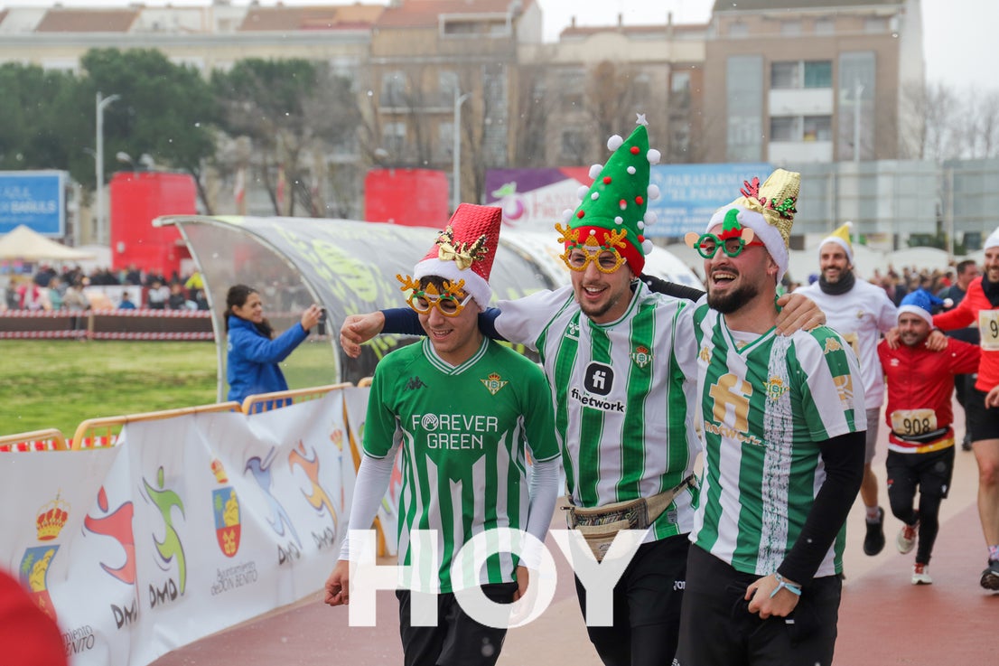 Diversión en la Sansilvestre Dombenitense para despedir el 2023