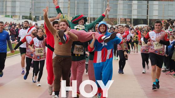 Diversión en la Sansilvestre Dombenitense para despedir el 2023