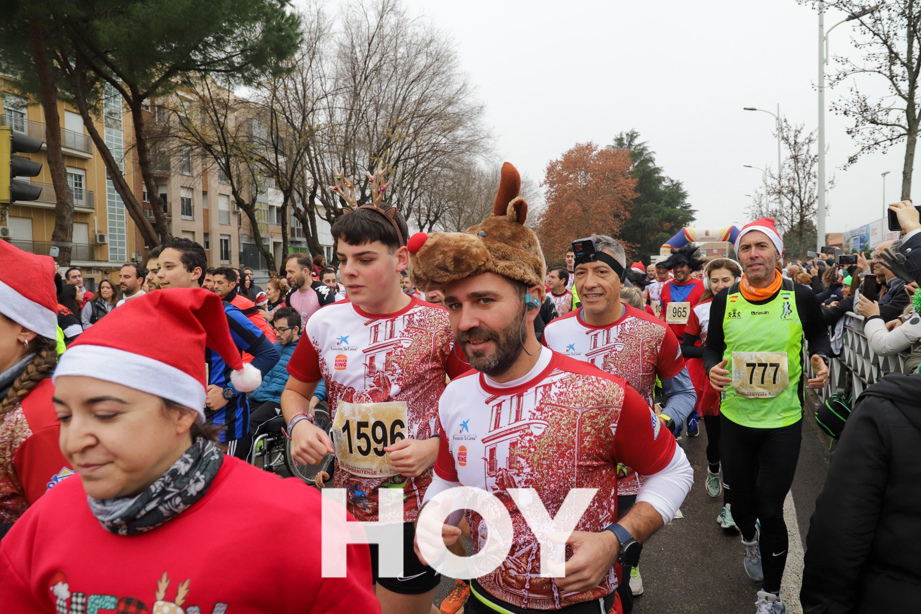 Diversión en la Sansilvestre Dombenitense para despedir el 2023
