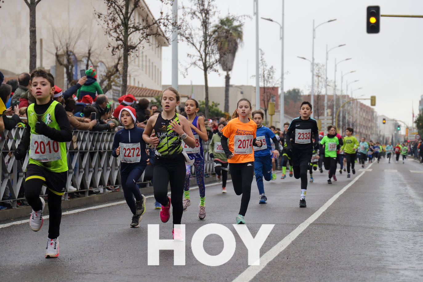 Los más pequeños disfrutan de la Sansilvestre Dombenitense