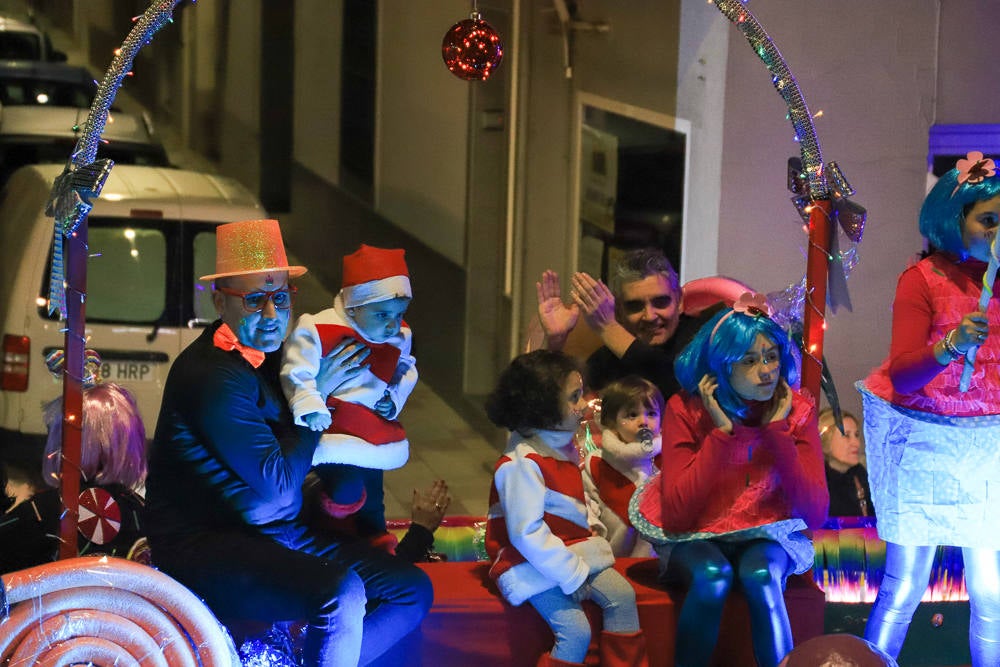  Un total de 21 carrozas formaron la cabalgata en Don Benito. 