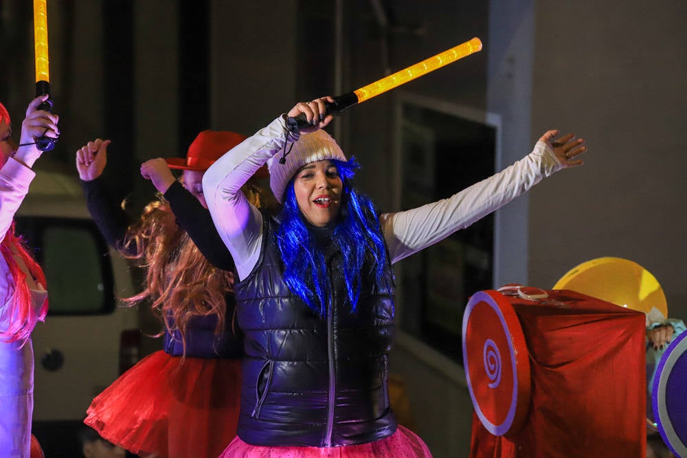  Un total de 21 carrozas formaron la cabalgata en Don Benito. 