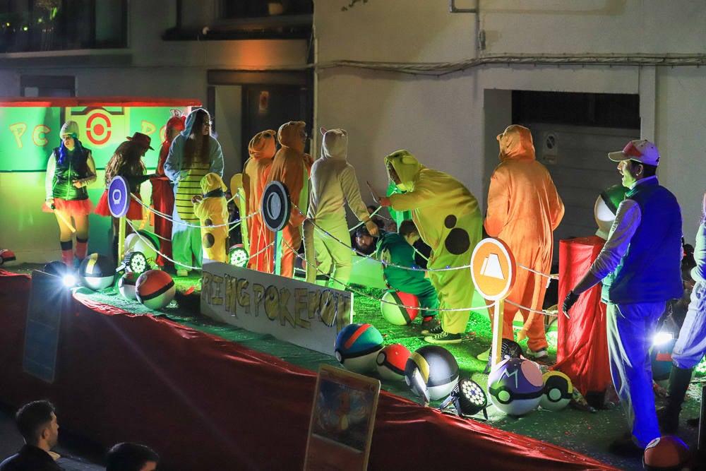  Un total de 21 carrozas formaron la cabalgata en Don Benito. 