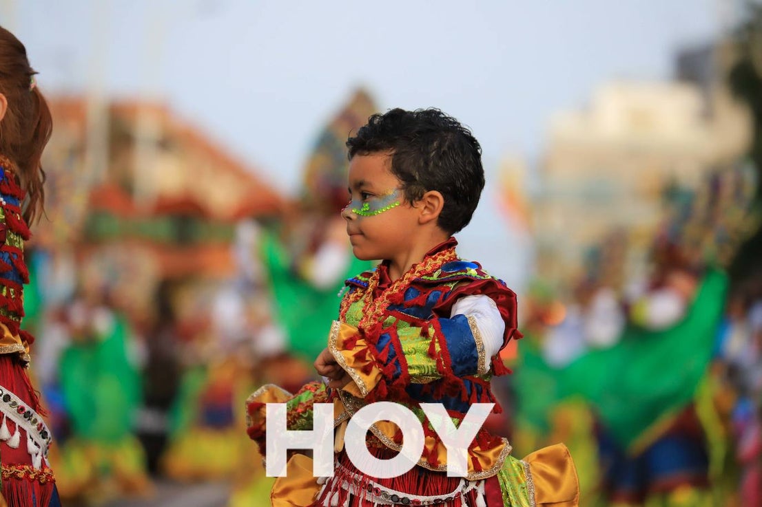 El desfile de este sábado contó con quince agrupaciones con un alto nivel. 