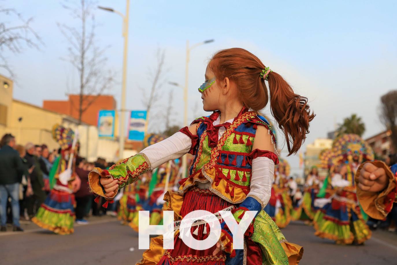 El desfile de este sábado contó con quince agrupaciones con un alto nivel. 