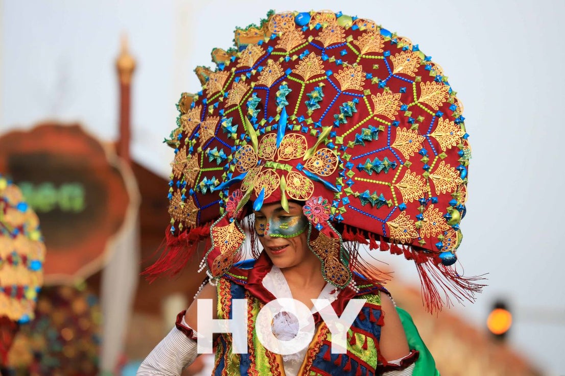 El desfile de este sábado contó con quince agrupaciones con un alto nivel. 