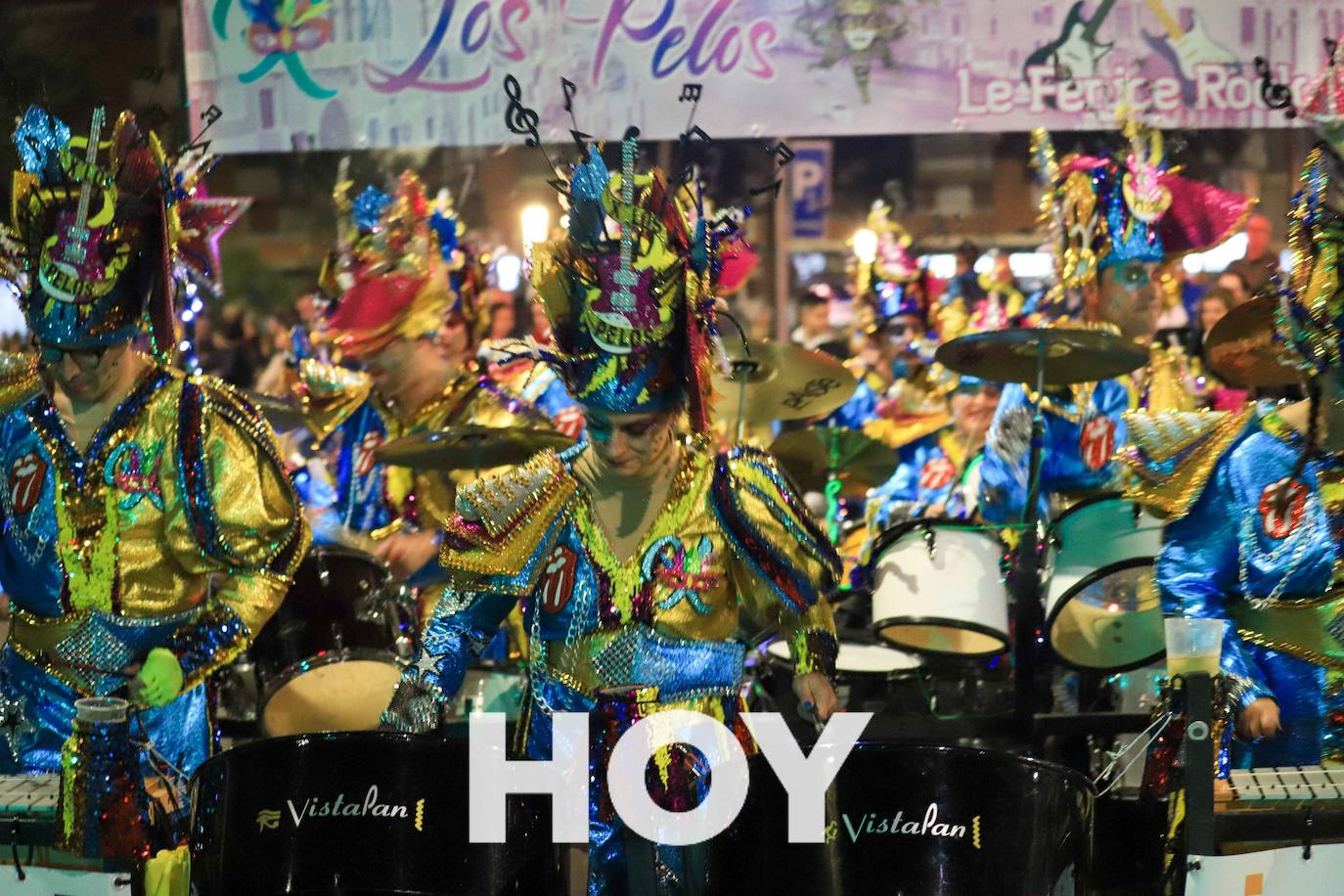 El desfile de este sábado contó con quince agrupaciones con un alto nivel. 