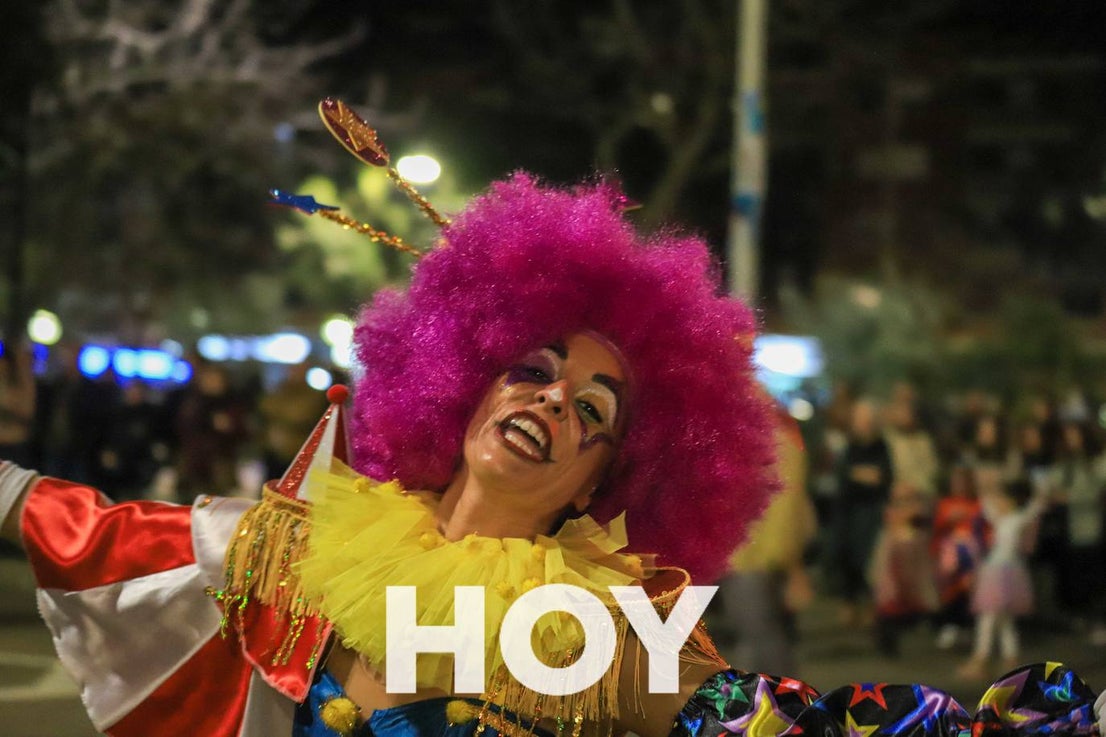 El desfile de este sábado contó con quince agrupaciones con un alto nivel. 