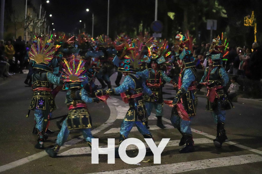 El desfile de este sábado contó con quince agrupaciones con un alto nivel. 