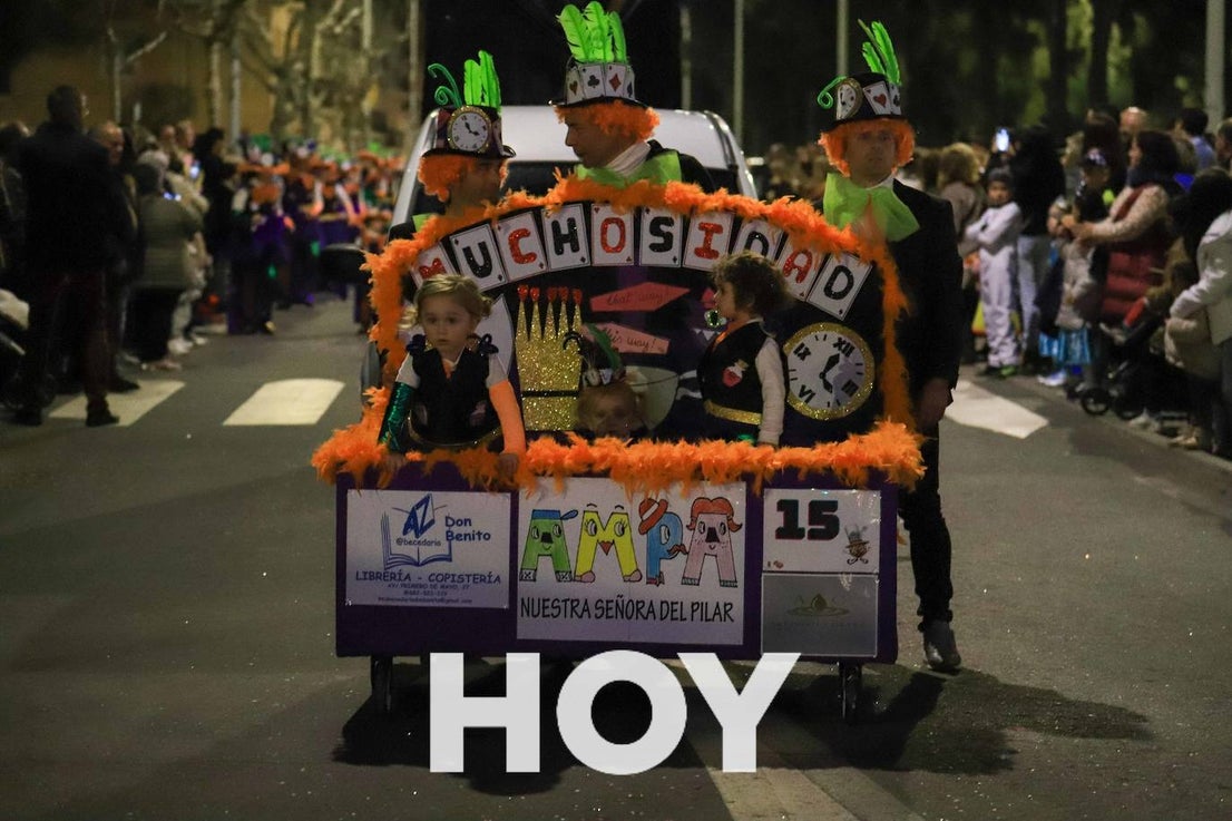 El desfile de este sábado contó con quince agrupaciones con un alto nivel. 